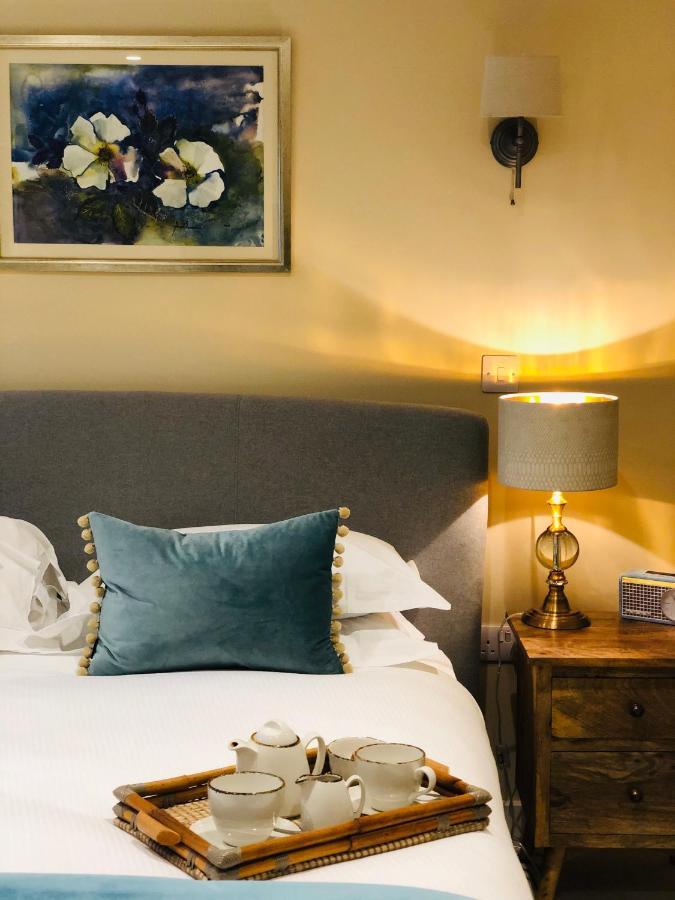 The Kings Head Hotel Whiteparish Luaran gambar